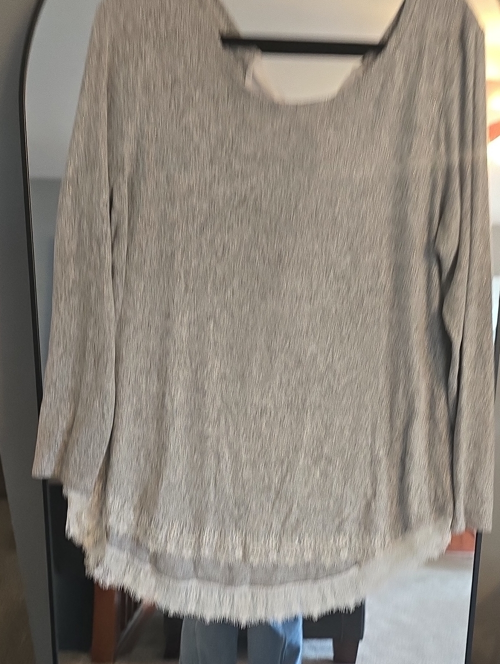 LC Lauren Conrad Heather Gray Long-Sleeve Fringe Hem Top
